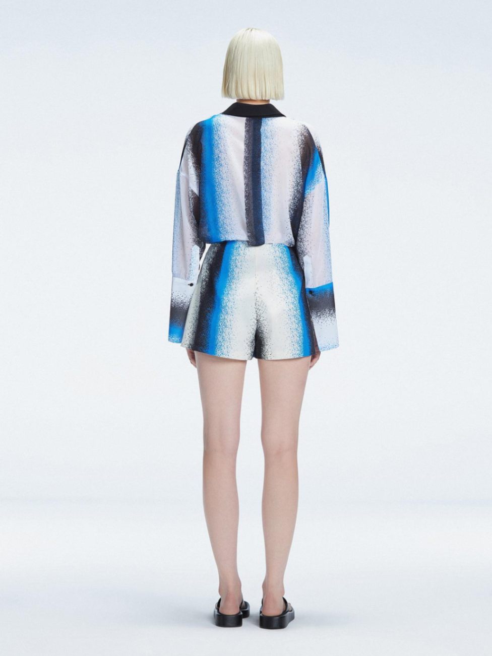 Gillian Blue Degraded Mini Skort | Moeva | Skort | Each week unveils new pieces—luxury swimwear, fluid resort silhouettes, and elevated summer-to-evening essentials designed to carry you from coastal escapes to city nights.