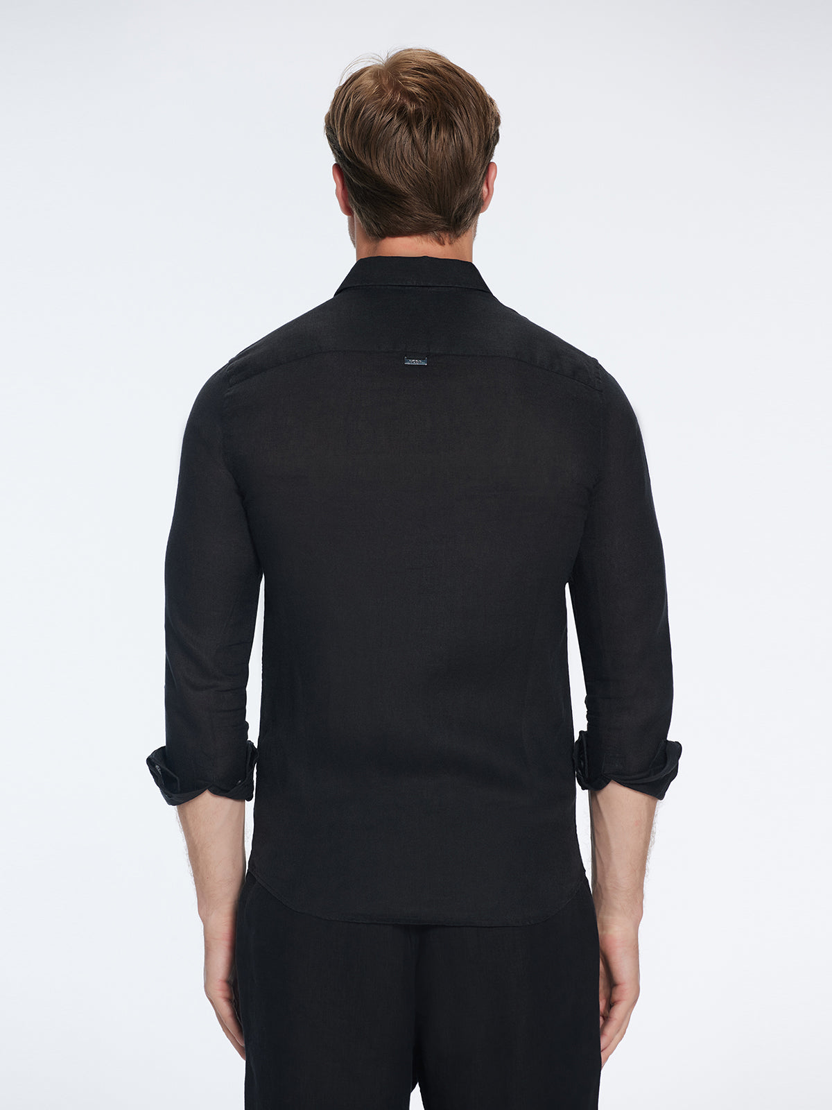 James Black Linen Slim-Fit Shirt | Moeva | Shirt | Each week unveils new pieces—luxury swimwear, fluid resort silhouettes, and elevated summer-to-evening essentials designed to carry you from coastal escapes to city nights.