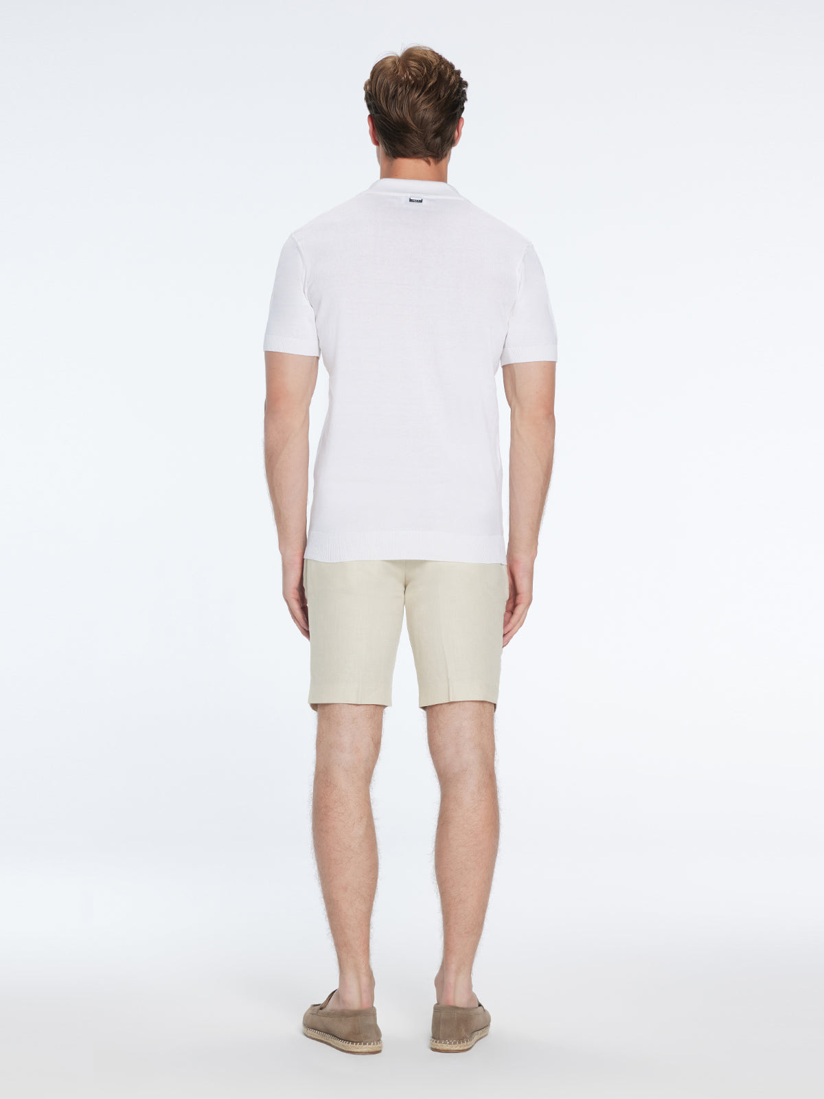 Johan White Cotton Polo Shirt | Moeva | T-Shirt | Each week unveils new pieces—luxury swimwear, fluid resort silhouettes, and elevated summer-to-evening essentials designed to carry you from coastal escapes to city nights.